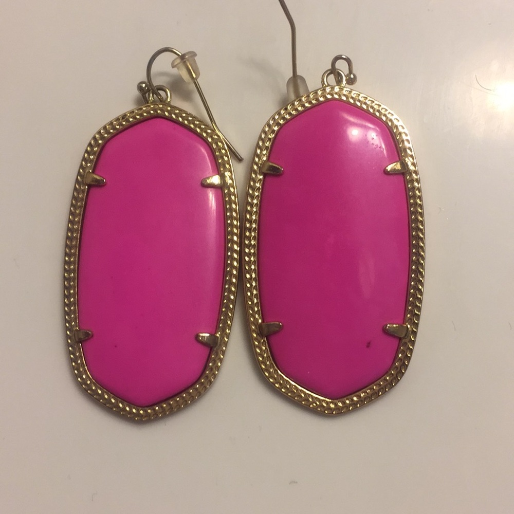 Kendra Scott Magenta Danielle Earrings